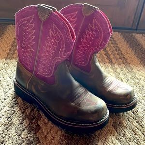 Girls Ariat size 2.5 boots